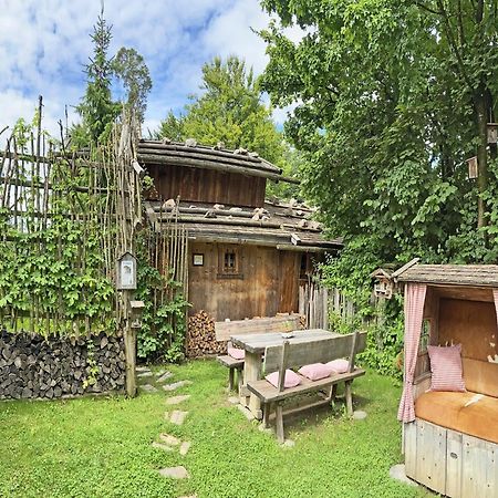 Eco Friendly Chalet Near The Lake In Asten Tittmoning Bagian luar foto