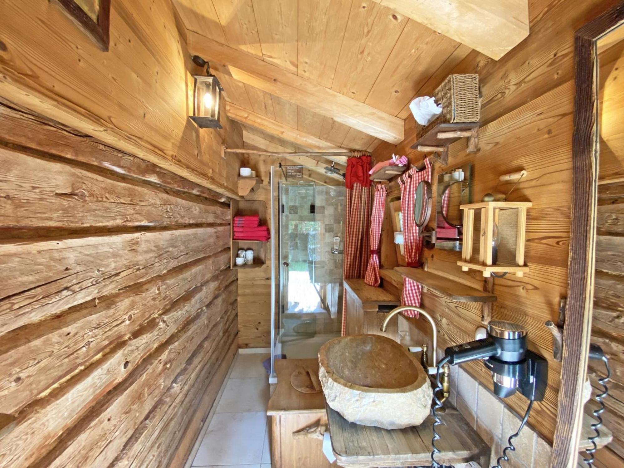 Eco Friendly Chalet Near The Lake In Asten Tittmoning Bagian luar foto