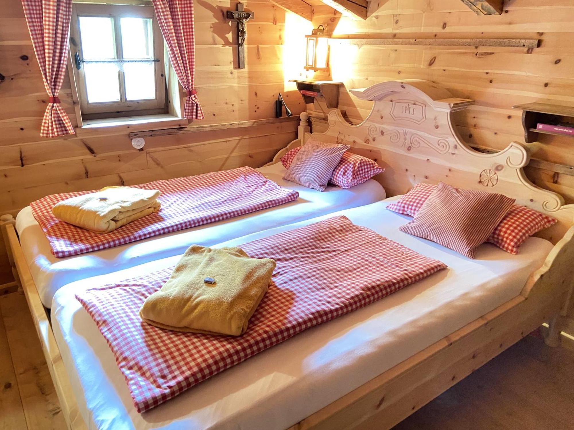 Eco Friendly Chalet Near The Lake In Asten Tittmoning Bagian luar foto
