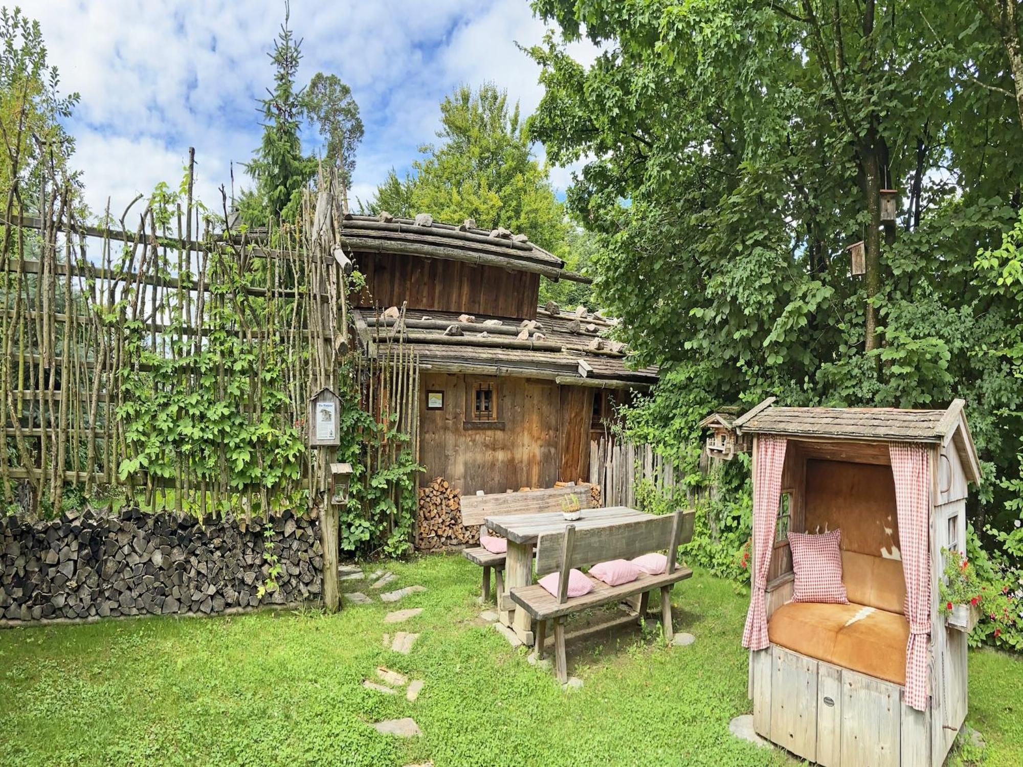 Eco Friendly Chalet Near The Lake In Asten Tittmoning Bagian luar foto