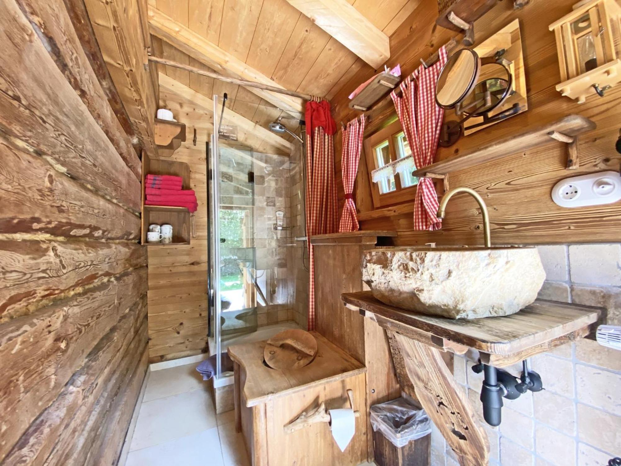 Eco Friendly Chalet Near The Lake In Asten Tittmoning Bagian luar foto
