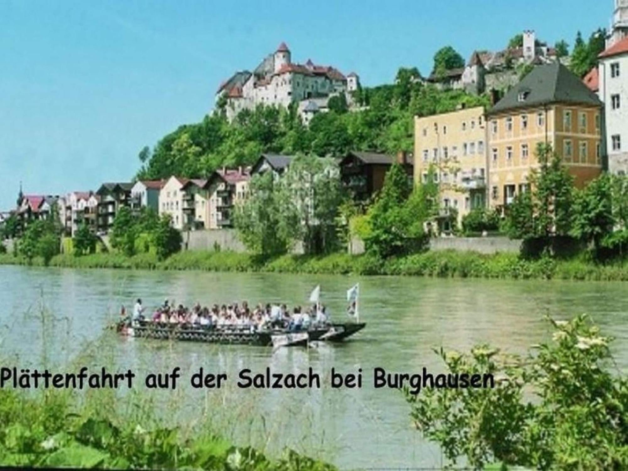 Eco Friendly Chalet Near The Lake In Asten Tittmoning Bagian luar foto