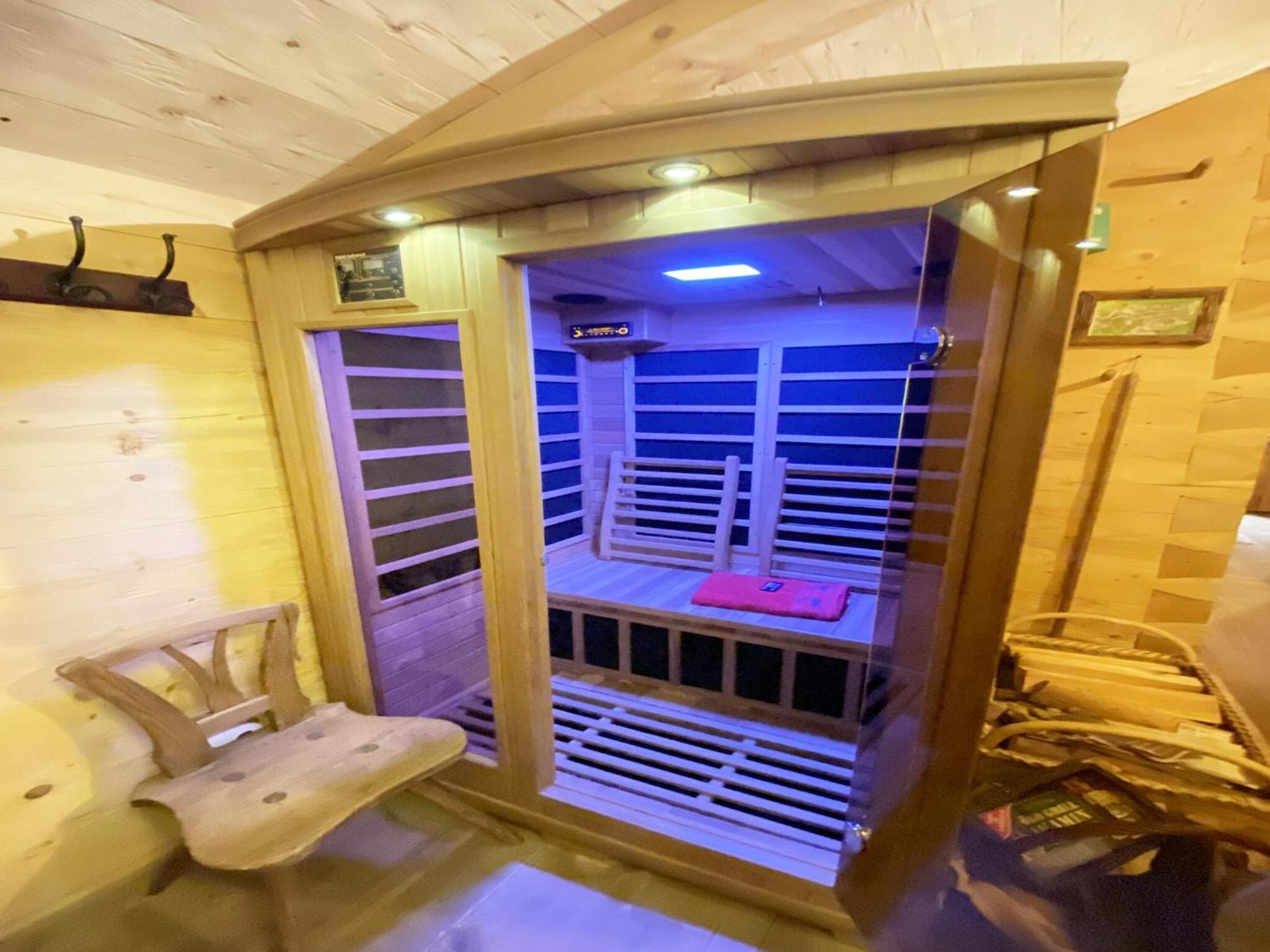 Eco Friendly Chalet Near The Lake In Asten Tittmoning Bagian luar foto